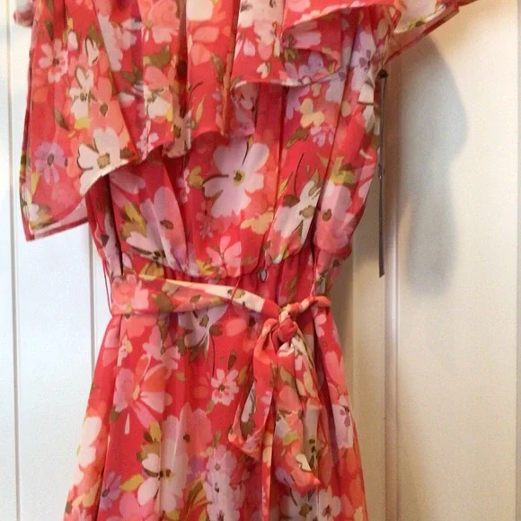 NWT Vince Camuto one shoulder floral dress - Picture 4 of 9